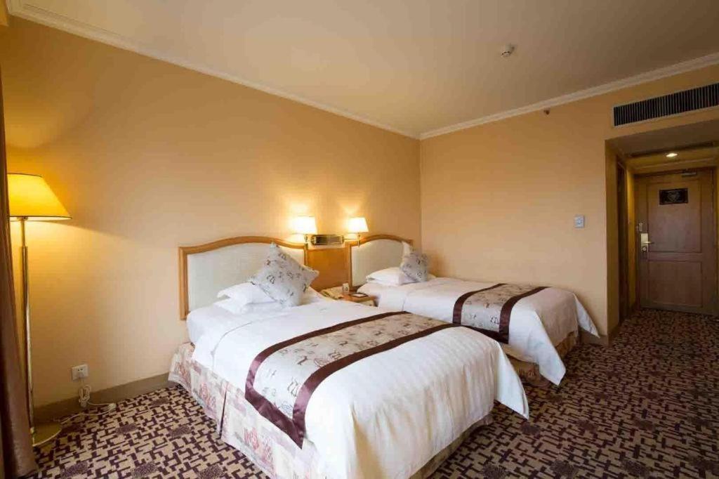 ฉางชุน การ์เดน โฮเต็ล Hotel ภายนอก รูปภาพ