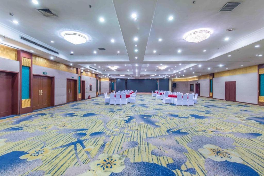ฉางชุน การ์เดน โฮเต็ล Hotel ภายนอก รูปภาพ